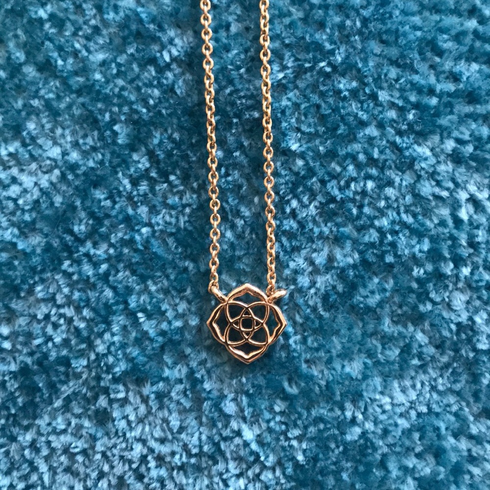 Kendra Scott Necklace